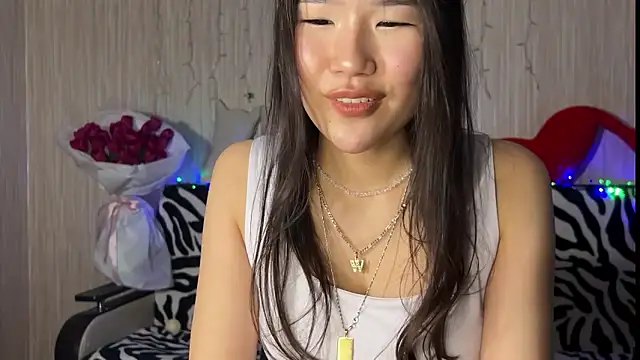 Snapshot of Asian_Vi chatting on 03/11/25, 05:13 Asian Vi online show from 03/11/25, 05:13