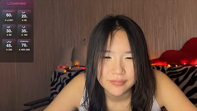 Snapshot of Asian_Vi chatting on 03/19/25, 10:11 Asian Vi online show from 03/19/25, 10:11