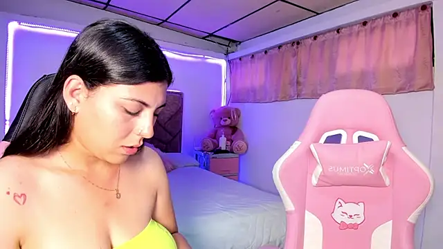 Cristal Smith20 online show from 06/18/26, 11:36