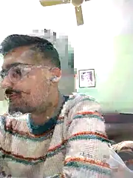 Snapshot of hornypurush chatting on 12/22/25, 05:10 hornypurush online show from 12/22/25, 05:10