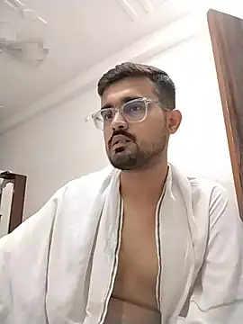 Snapshot of hornypurush chatting on 07/18/26, 05:28 hornypurush online show from 07/18/26, 05:28