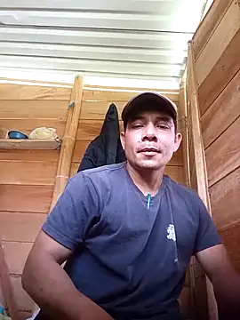 Snapshot of Mycansonhot chatting on 03/07/26, 05:32 Mycansonhot online show from 03/07/26, 05:32