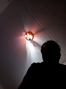 Snapshot of olviasssl77 chatting on 09/28/25, 08:03 olviasssl77 online show from 09/28/25, 08:03