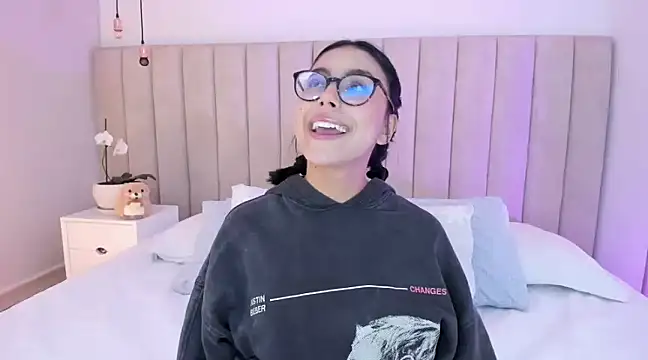 miss martiina online show from 03/13/25, 11:05