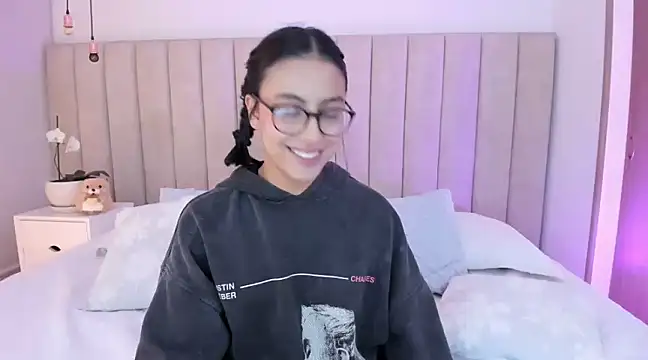 miss martiina online show from 03/14/25, 02:10