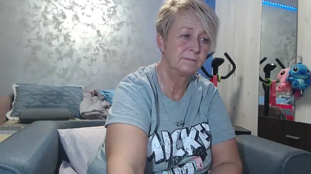 RosesandLillies online show from 03/03/26, 05:52