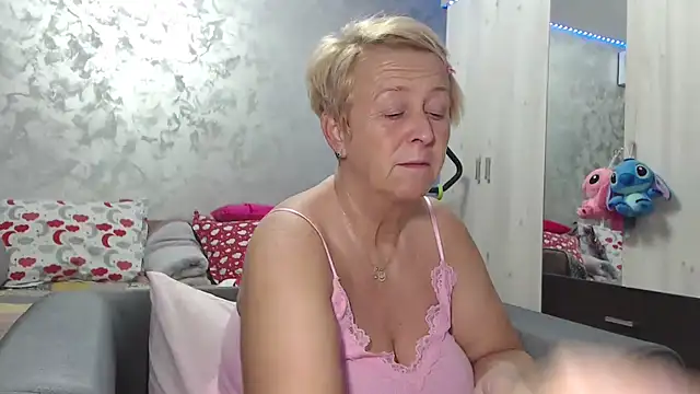 RosesandLillies online show from 04/10/26, 04:33