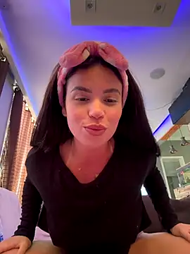 Snapshot of segb chatting on 09/17/25, 04:41 segb online show from 09/17/25, 04:41