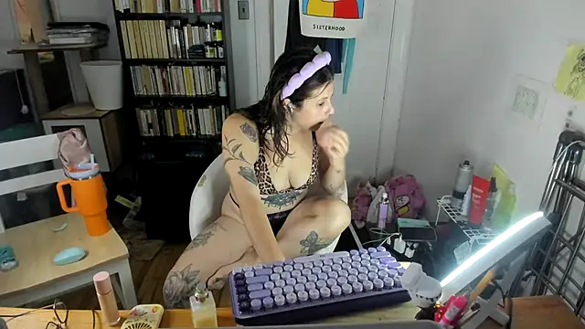 Rosiee69  online show from 10/11/25, 06:28