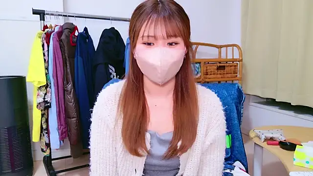 noa chi online show from 03/10/25, 10:37