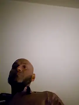 Snapshot of Mrnutella chatting on 03/03/25, 02:15 Mrnutella online show from 03/03/25, 02:15