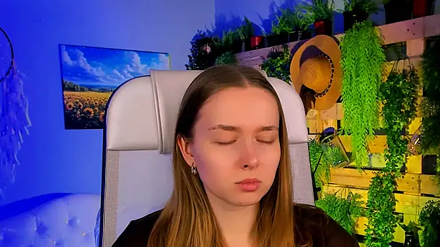 JenniferGraces online show from 10/14/25, 02:51