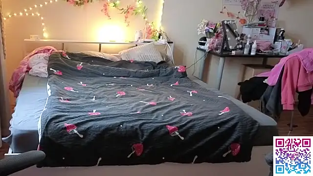 Snapshot of boozekirs_ chatting on 03/09/26, 02:59 boozekirs online show from 03/09/26, 02:59