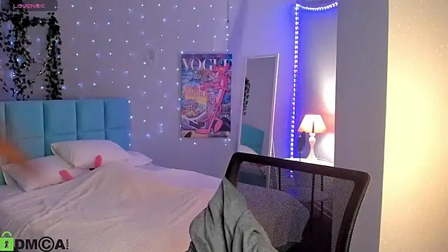 Snapshot of boozekirs_ chatting on 04/01/26, 02:56 boozekirs online show from 04/01/26, 02:56