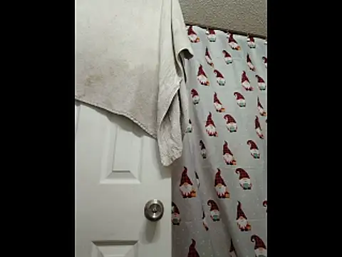 HTXBELLE online show from 12/18/25, 12:49