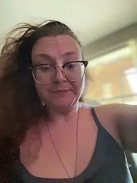 HTXBELLE online show from 04/16/26, 12:00