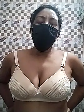 Snapshot of cuteangel9999 chatting on 02/27/25, 07:44 cuteangel9999 online show from 02/27/25, 07:44