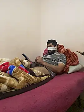 Snapshot of pk4867 chatting on 01/15/26, 04:39 pk4867 online show from 01/15/26, 04:39