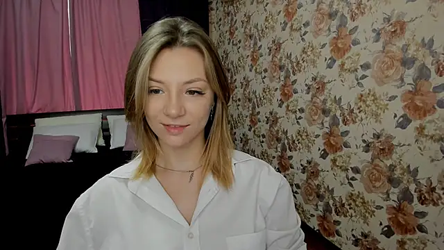 AmandaGracy 1 online show from 10/12/25, 10:14