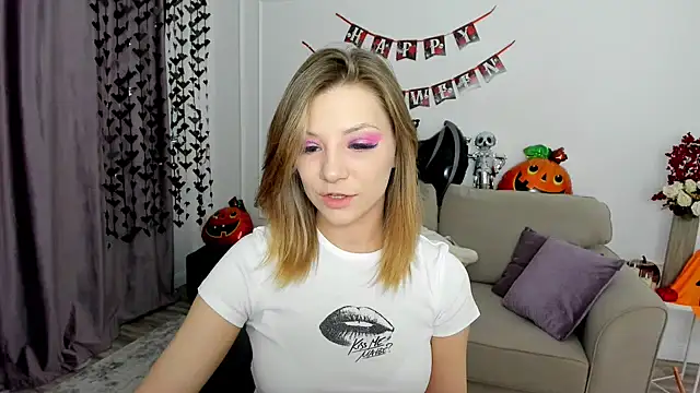 AmandaGracy 1 online show from 11/05/25, 11:21