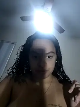 Snapshot of amandinhamorena chatting on 09/16/25, 01:39 amandinhamorena online show from 09/16/25, 01:39