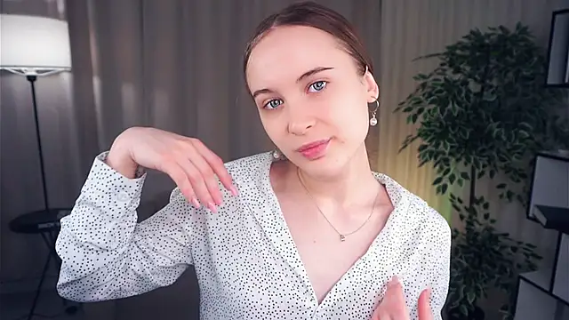 QuennaCoote online show from 03/14/25, 05:48