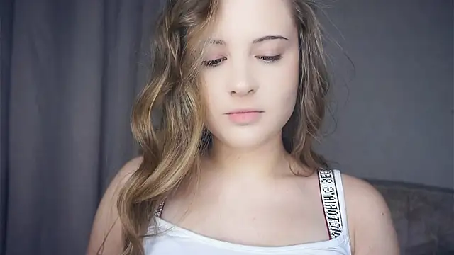 QuennaCoote online show from 01/14/26, 07:03