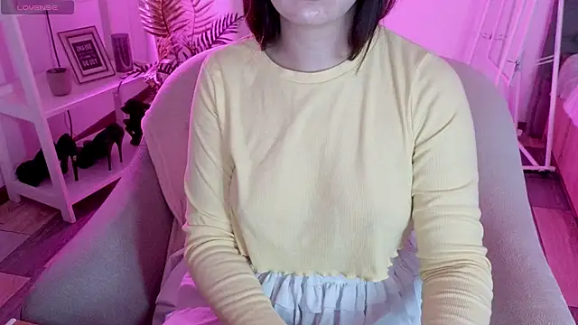 Snapshot of baby_debbie chatting on 10/12/25, 07:46 baby debbie online show from 10/12/25, 07:46