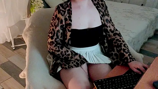 Snapshot of baby_debbie chatting on 04/01/26, 07:33 baby debbie online show from 04/01/26, 07:33