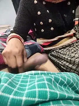 indian couple4 online show from 12/23/25, 04:21