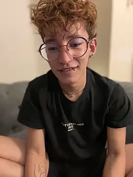 iiangel  online show from 10/03/25, 10:51