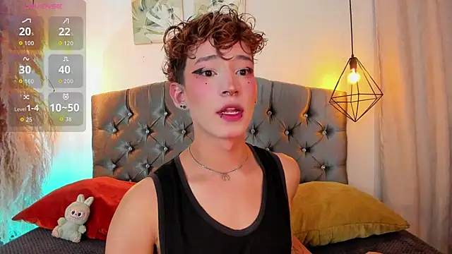 iiangel  online show from 10/29/25, 03:20