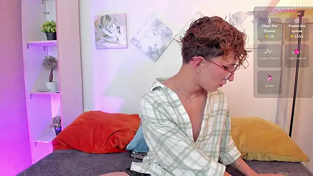 iiangel  online show from 11/27/25, 03:52