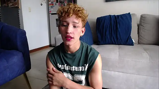 Snapshot of iiangel_ chatting on 01/07/26, 06:54 iiangel online show from 01/07/26, 06:54