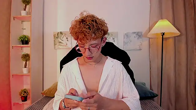 Snapshot of iiangel_ chatting on 02/12/26, 03:56 iiangel online show from 02/12/26, 03:56