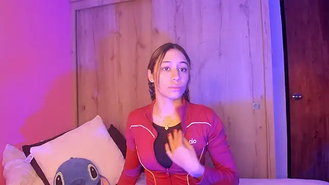 TANIA 06 online show from 04/18/26, 01:15