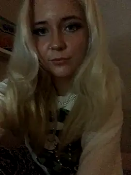 Snapshot of Blondie_Sofia_Essexbabe chatting on 09/20/25, 12:55 Blondie Sofia Essexbabe online show from 09/20/25, 12:55