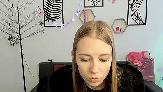 AnnNorriss online show from 02/19/25, 09:39