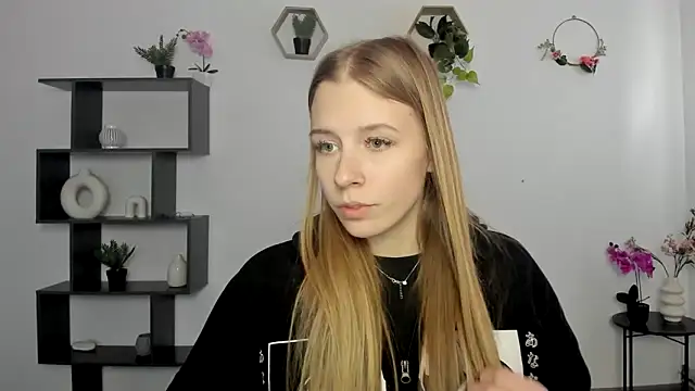 AnnNorriss online show from 02/27/25, 01:49