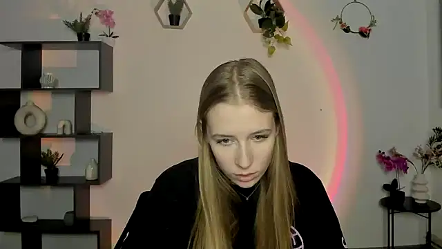 AnnNorriss online show from 02/27/25, 05:04