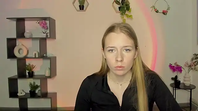 AnnNorriss online show from 03/10/25, 04:14