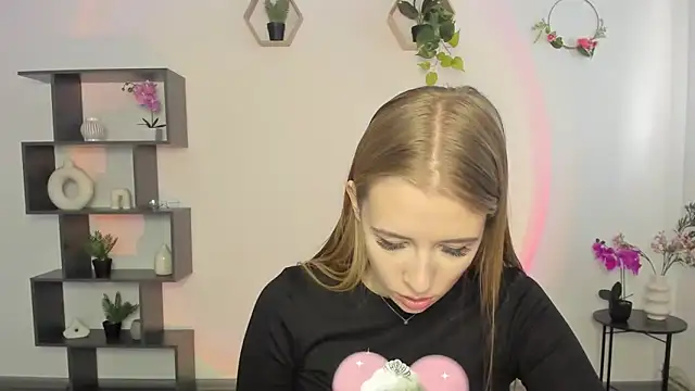 AnnNorriss online show from 03/18/25, 01:42