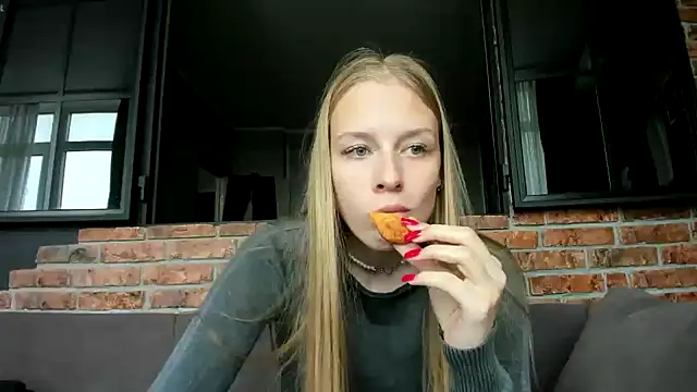 AnnNorriss online show from 10/01/25, 10:32