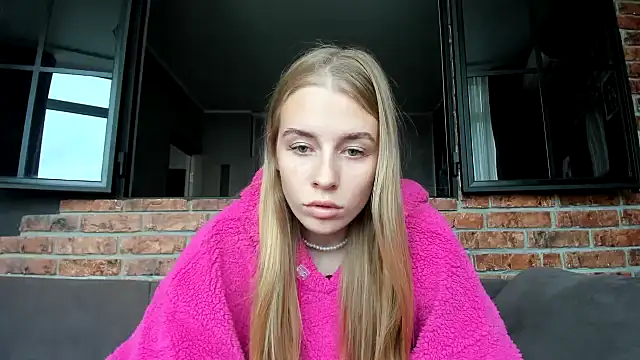 AnnNorriss online show from 10/08/25, 12:03