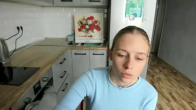 AnnNorriss online show from 10/14/25, 01:12