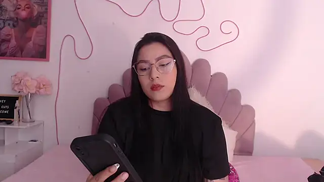 emily-777 online show from 09/08/25, 07:57