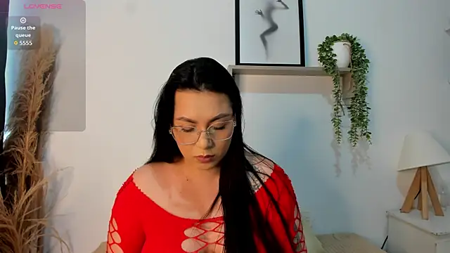 emily-777 online show from 11/30/25, 09:19