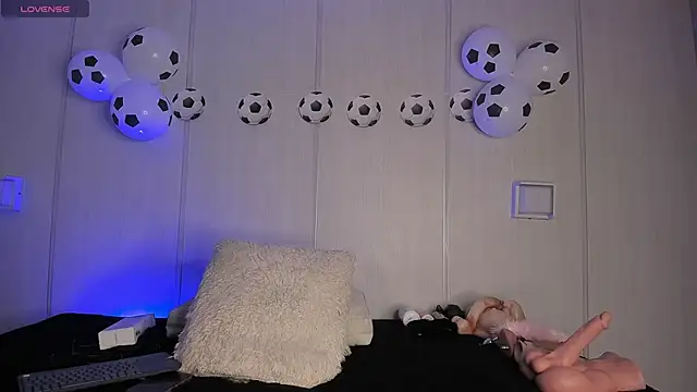 sasha riverss online show from 06/29/26, 04:30