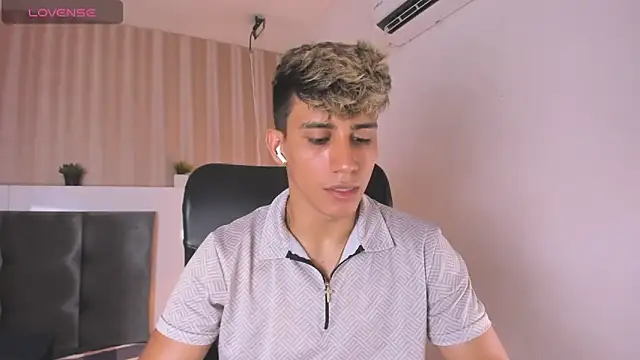 Allex Cano online show from 02/26/25, 06:43