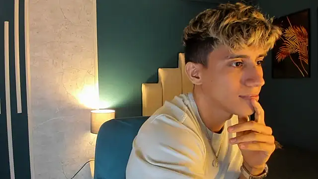 Allex Cano online show from 03/02/25, 06:05